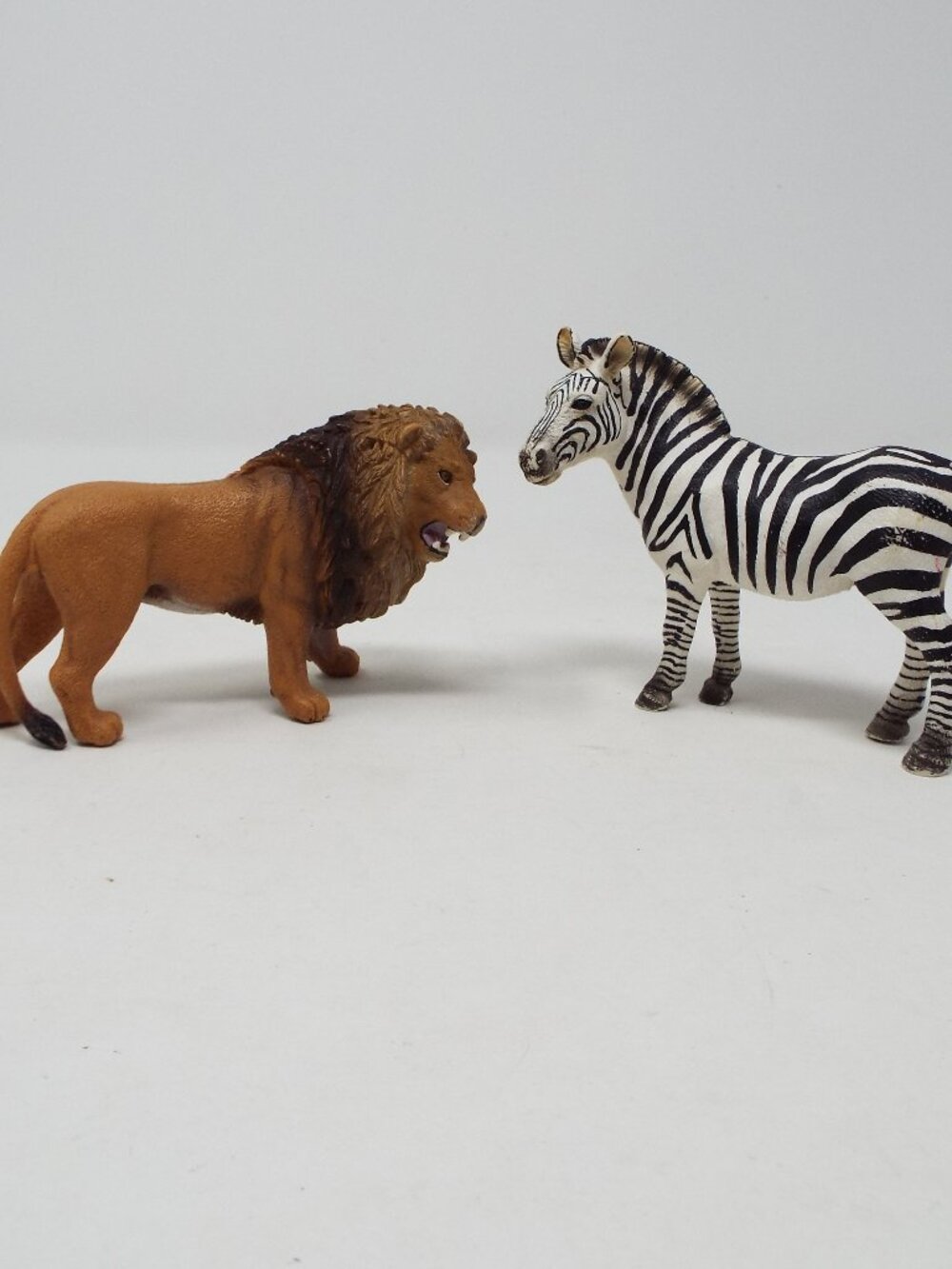 2 Pcs Schleich Safari Animal Bundle #520
